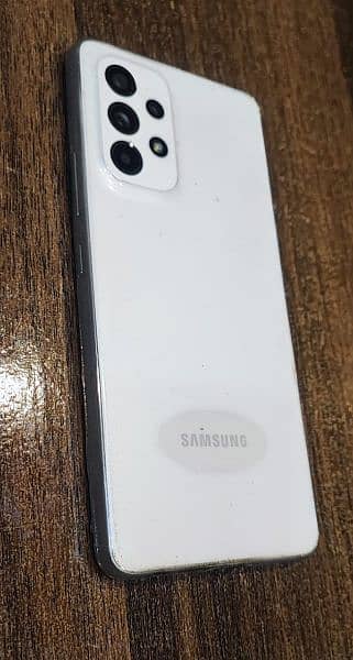 Samsung A 53 white color  screchless condition  with box 0