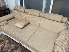 8 Seater sofa set with cousions