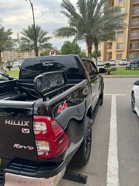 Toyota Hilux 20121 Revo 8