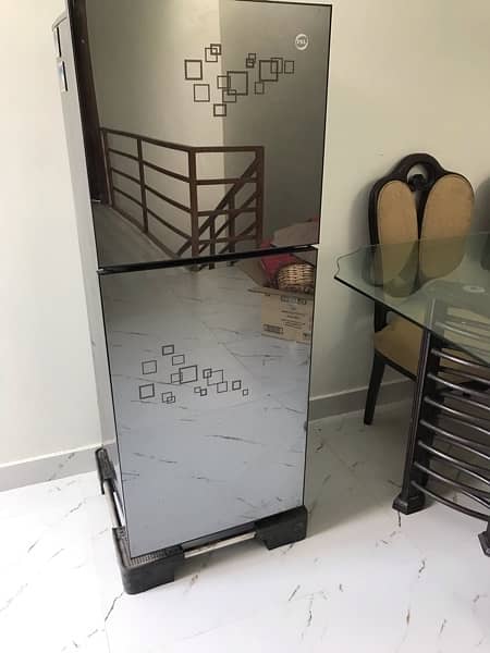 fridge  for sell 0
