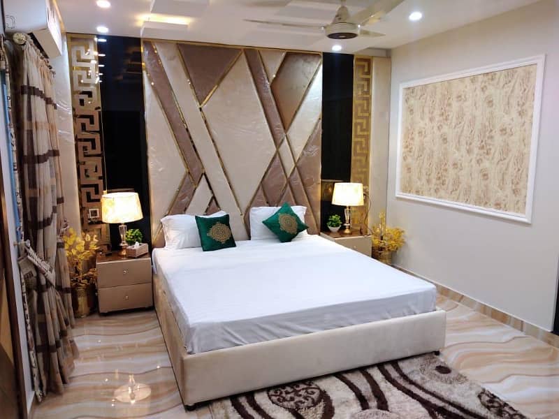One bedroom VIP apartment for rent short time(2to3hrs) in bahria town 1