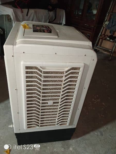 izone air cooler sale good condition WhatsApp 03234062481 1
