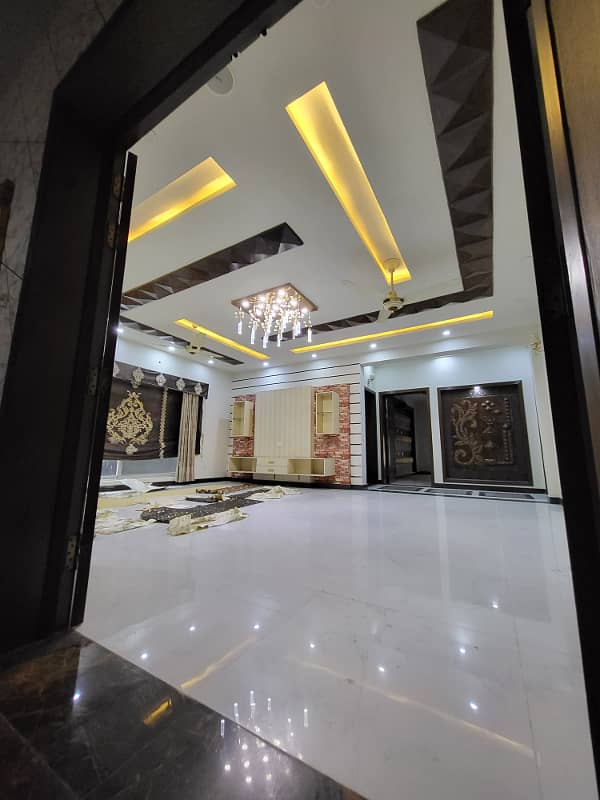 11 Marla Brand New luxury Spanish House available For rent Prime Location Near ucp University or Emporium Mall, Shaukat Khanum Hospital 3