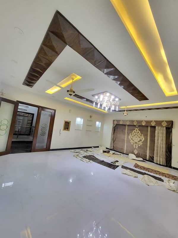 11 Marla Brand New luxury Spanish House available For rent Prime Location Near ucp University or Emporium Mall, Shaukat Khanum Hospital 5