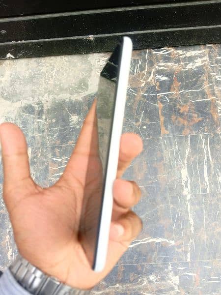 Google pixel 3xl 10 by 10 condition water pack 4