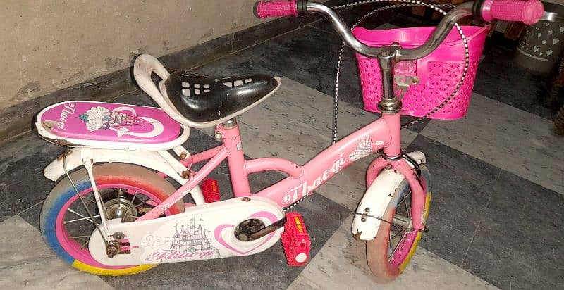 Cycle for sale 3 to 6 years age 1