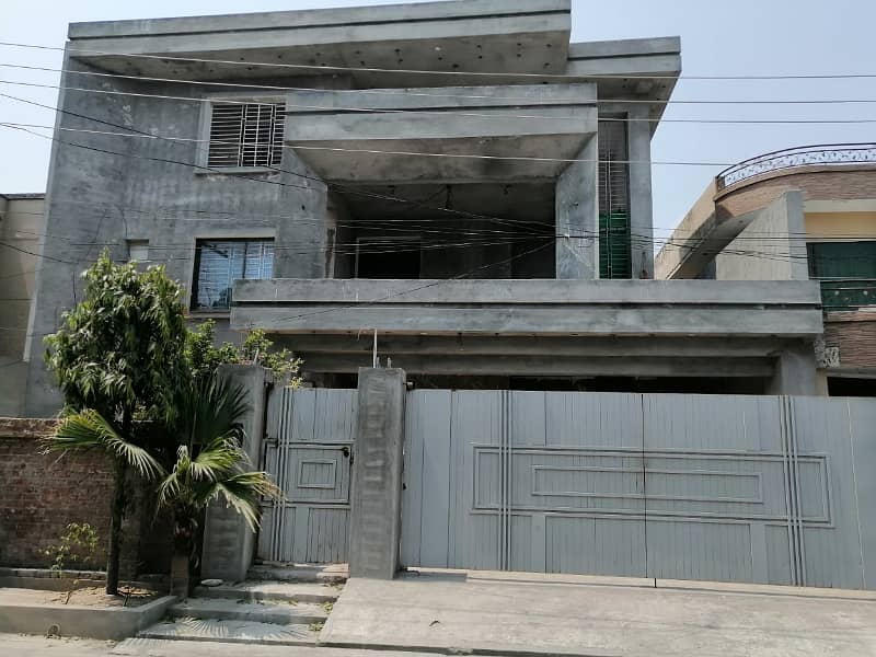 19 Marla House Available For Sale In M. A Johar Town Lahore. 0