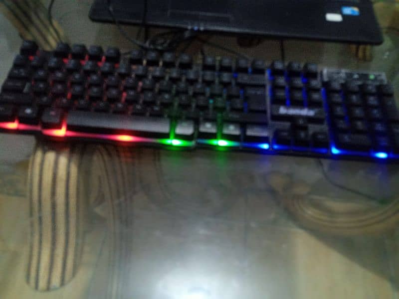 Banda gaming RGB keyboard 1