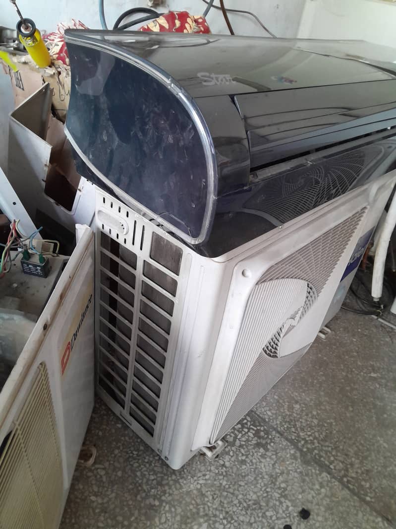 Haier 1.5 Ton Inverter Ac for sale. Contact number 03175720260. 1