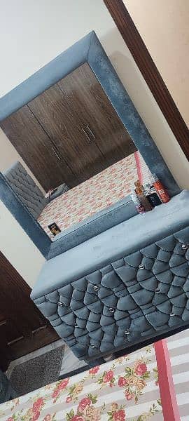 Bed set grey with 2 side table and dressing table 2