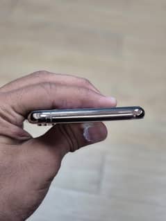 iPhone Xsmax 64gb factory unlock non pta all okay 79 health 0