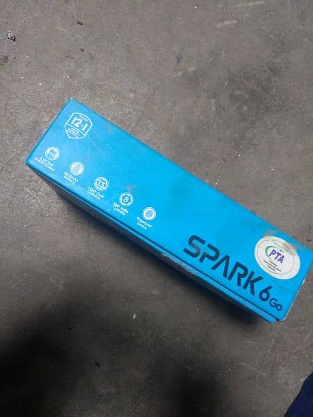 Tecno spark 6 Go 3