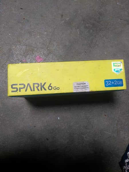 Tecno spark 6 Go 6