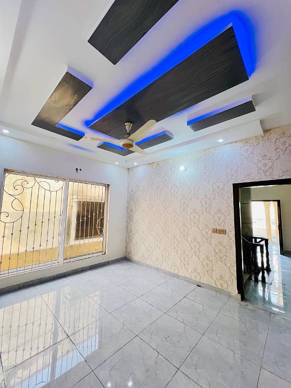 10 Marla House For Sale In Wapda Town Gujranwala 15