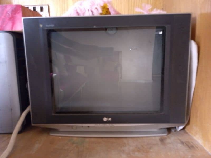 LG Tv 21 inch for sale 2