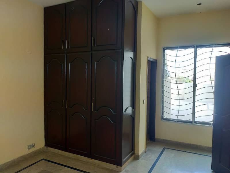 20 Marla Beautiful House Available For Rent In Johar Town 4