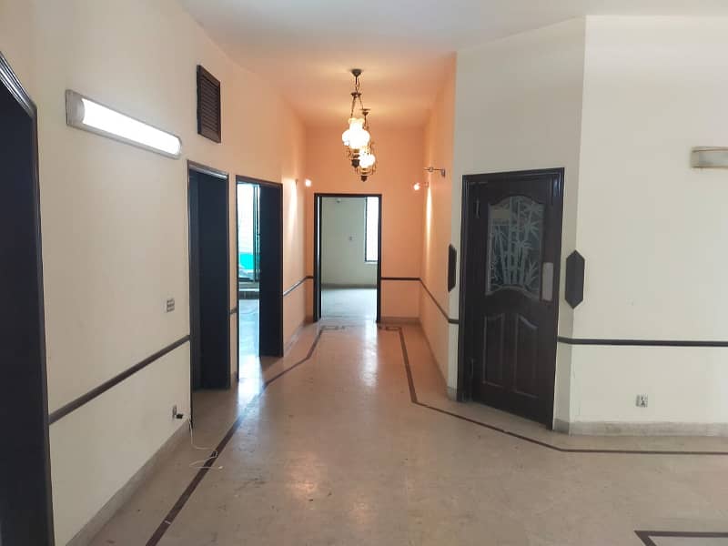 20 Marla Beautiful House Available For Rent In Johar Town 10