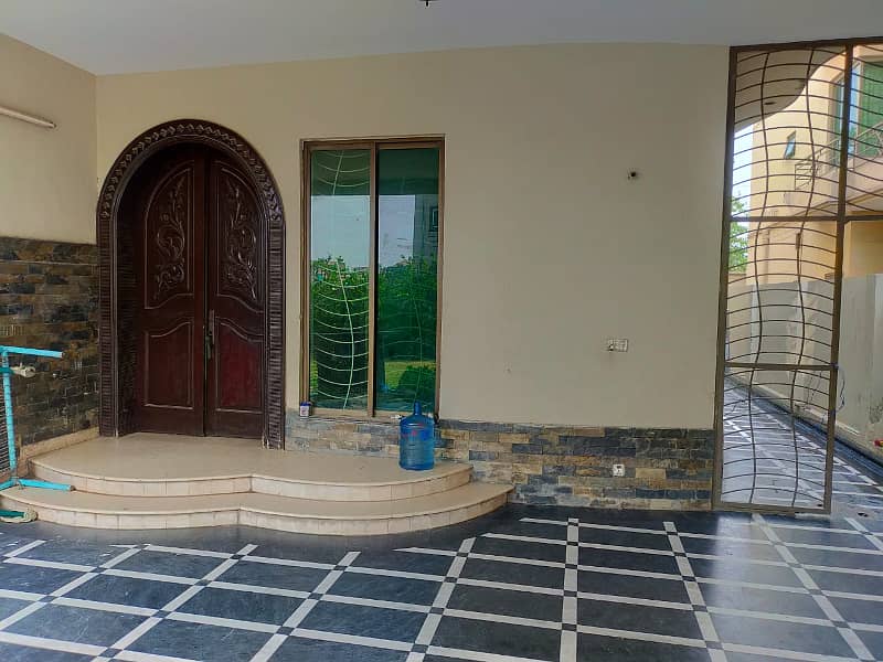 20 Marla Beautiful House Available For Rent In Johar Town 14