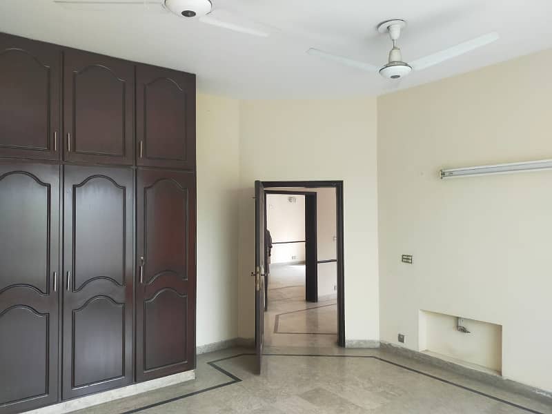 20 Marla Beautiful House Available For Rent In Johar Town 15