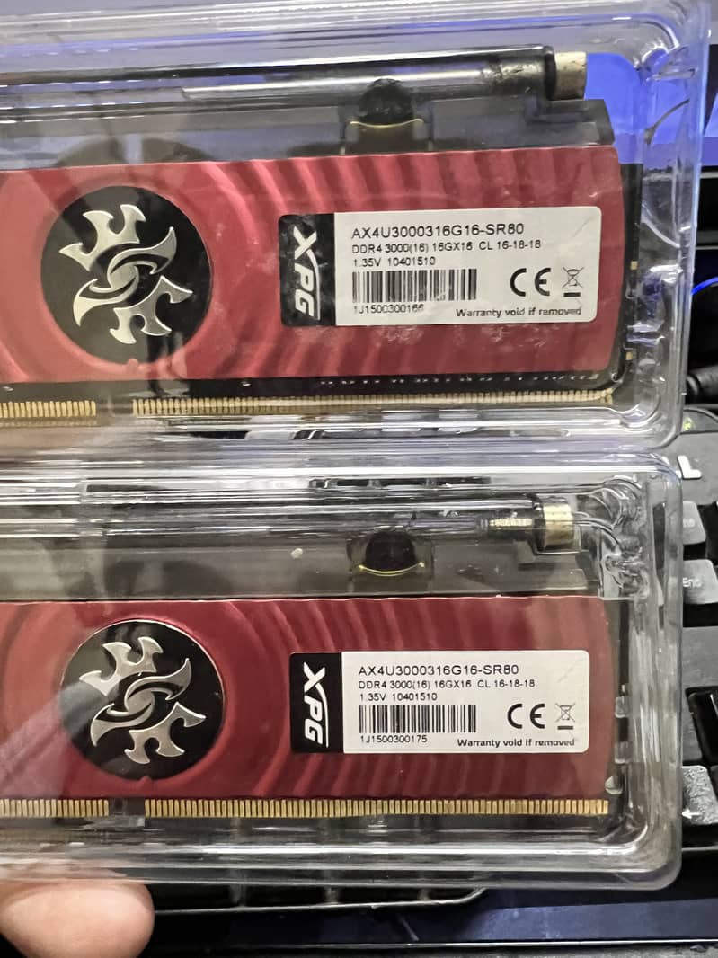 XPG SPECTRIX D80 32GB(16x2) Liquid Cooled rams 4