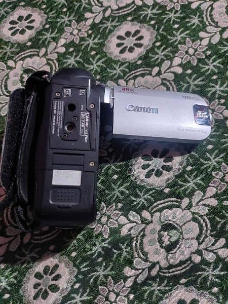 handy cam  Japani video camera 16 gb memory 0