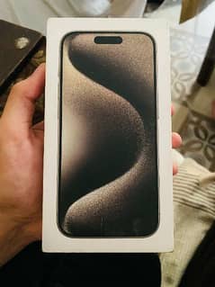 iPhone 15 pro 256GB 0