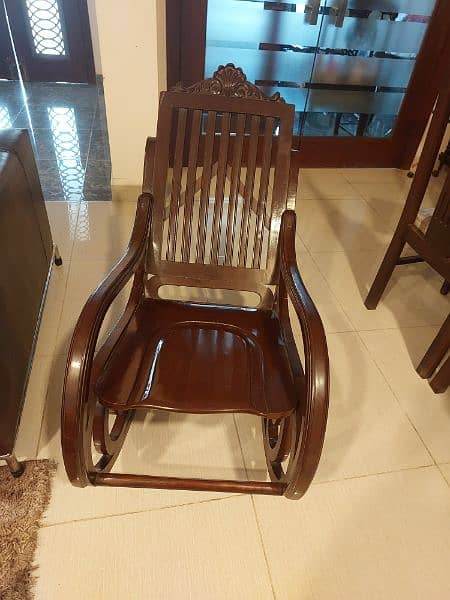 pure wood rocking chair 0