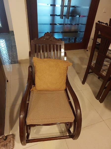 pure wood rocking chair 3
