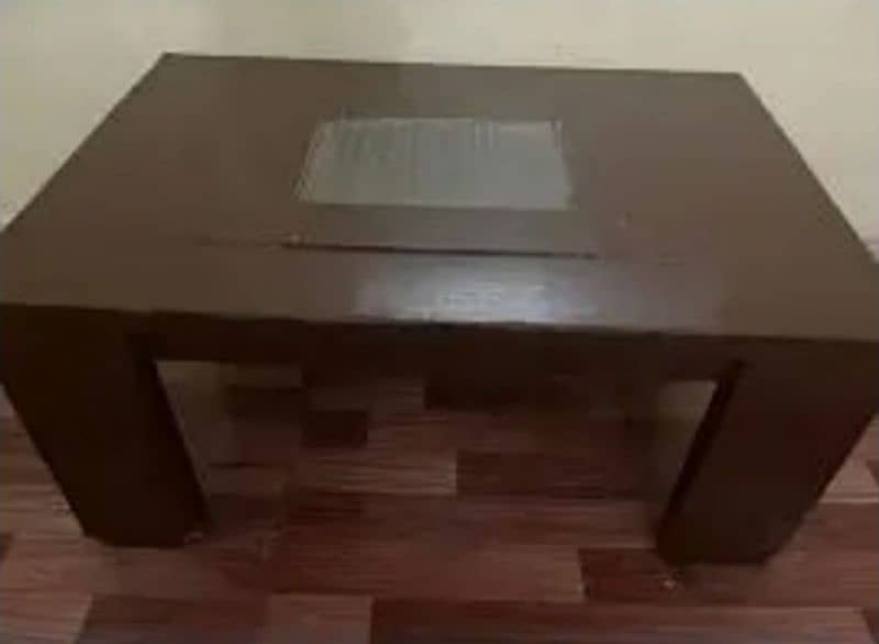 Selling Centre Table 0