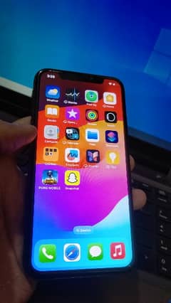 Iphone XS 64GB Factory Unlocked 10/10 Condition