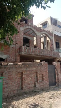 10 BEAUTIFUL HOUSE GREY STRUCTURE FOR SALE IN TALHA BLOCK SECTOR E BAHRIA TOWN LAHORE