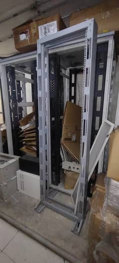 Server Rack 0