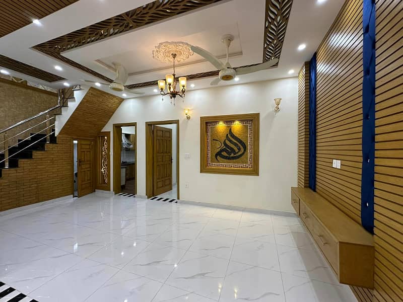5 MARLA BRAND NEW BEATIFULL HOUSE FOR SALE IN AA BLOCK BAHRIA TOWN LAHORE 10