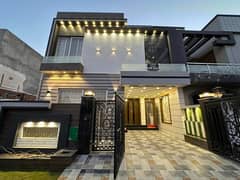 5 MARLA BEAUTIFUL BRAND NEW HOUSE FOR SALE IN JINNAH BLOCK SECTOR E BAHRIA TOWN LAHORE
