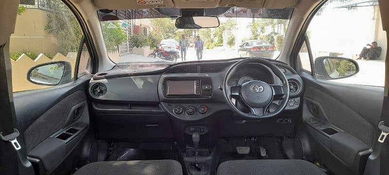 Toyota Vitz 2017 6