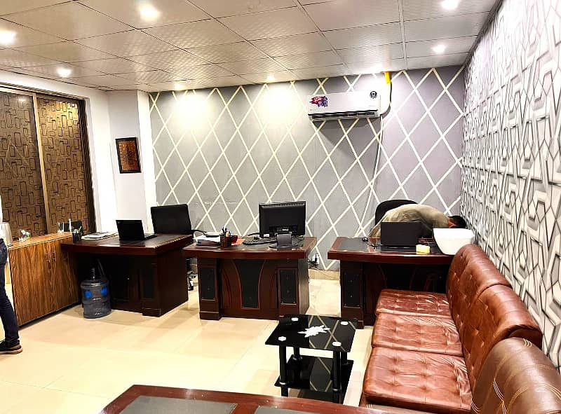 310 Sqft Office On 40000 Monthly Rent Best Investment Main Boulevard Gulberg Lahore Original Pics 8