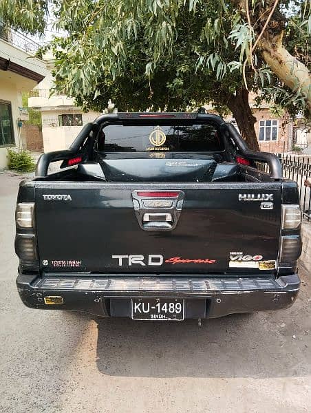 Toyota Hilux Vego 2010 / 2015 Thai import Total Geniune 1