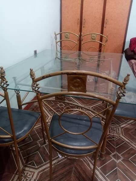 Dining table with 6chairs 3