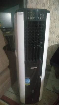 under warranty 2 weeks used portable ac for sale
