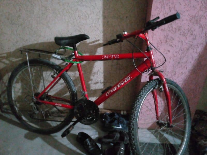 coca cola 10/10 condition bicycle with 3grears front and 5back 0