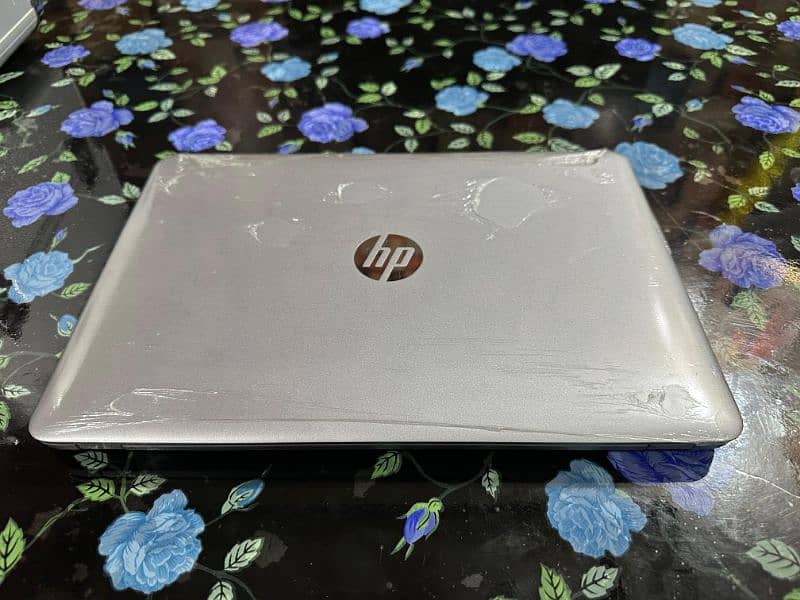 HP 440 G4 7th Gen Laptop New 10/10 8GB/200GB SSD 4 Hrs Battery 5