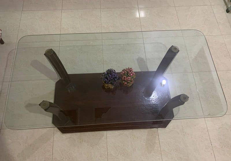 Center table with two side tables for sale, New and fresh condition 3