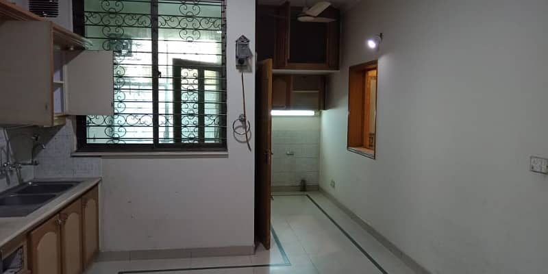 1 Kanal Beautiful Full House Available For Rent Near H Market Phase1 8