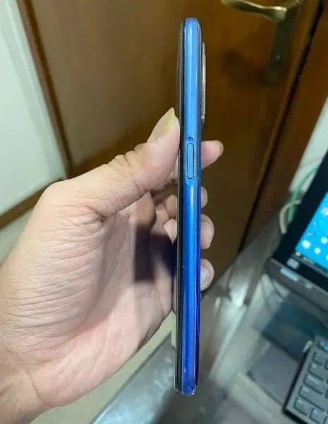 Realme 6, 8/128 available for sale 3
