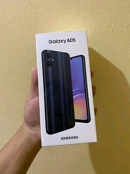 Samsung galaxy a05 with box 4+4 128 full ok dy . . . . . only imi chinge 0