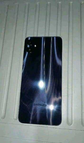 Samsung galaxy a05 with box 4+4 128 full ok dy . . . . . only imi chinge 2