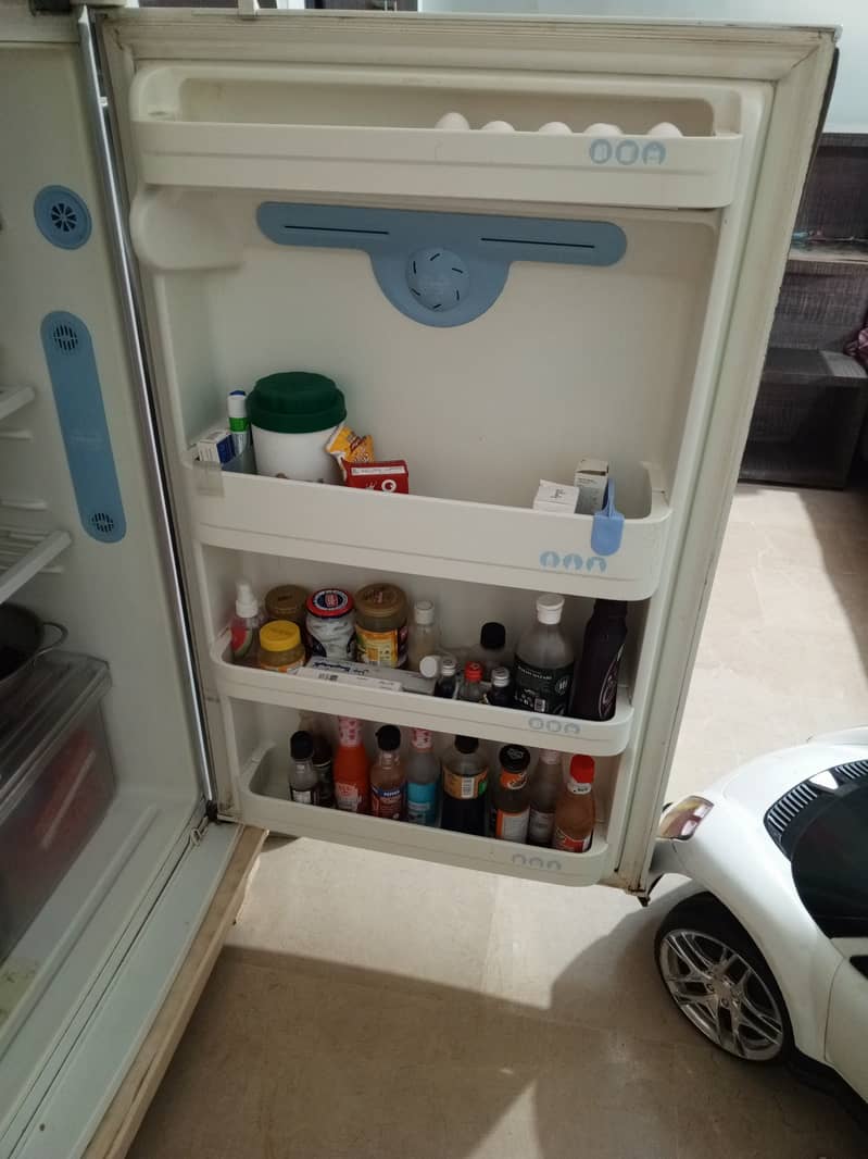 LG Ice Beam Door Cooling Refrigerator 5