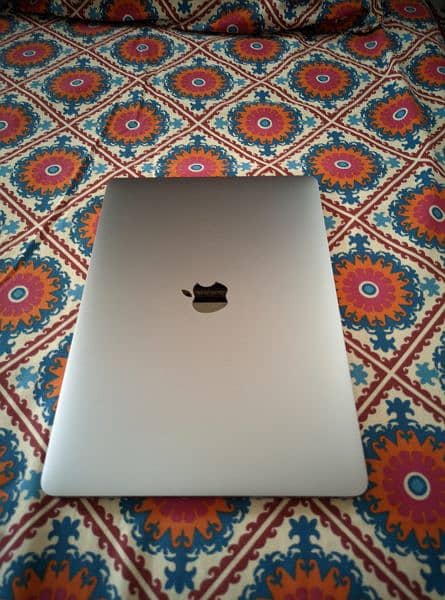 apple macbook pro 2019 13 inch toucbar core i5 2