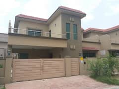 Askari 11, Sector B, 10 Marla, 4 Bed Luxury House For Sale. 0