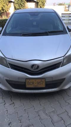 Toyota Vitz 2015